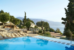 LUX ME GRECOTEL DAPHNILA BAY 5*, στο Κομμένο Κέρκυρας
