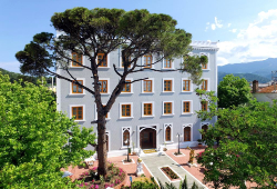 A FORT ART DESIGN HOTEL 4*, στη Θάσο