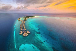 Εξωτικό ταξίδι στις Μαλδίβες στο Intercontinental Maldives Maamunagau Resort 5*