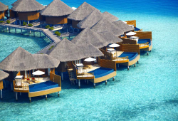 Γαμήλιο ταξίδι στις Μαλδίβες στο Baros Maldives 5*