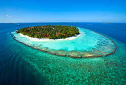 Γαμήλιο ταξίδι στις Μαλδίβες στο Kurumba Maldives 5*