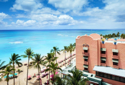 Διακοπές Πολυτελείας στο ξενοδοχείο The Royal Hawaiian 5*