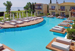 MEDITERRANEAN VILLAGE 5* , στην Παραλία Κατερίνης