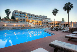 MAGNA GRAECIA HOTEL 4*, στη Δασιά Κέρκυρας